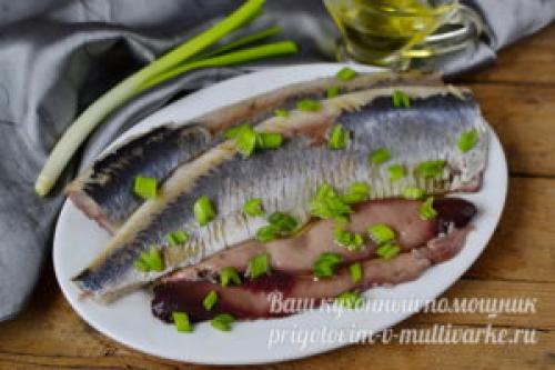 Как почистить селедку от костей одним движением. Быстрый способ очистить селедку от костей