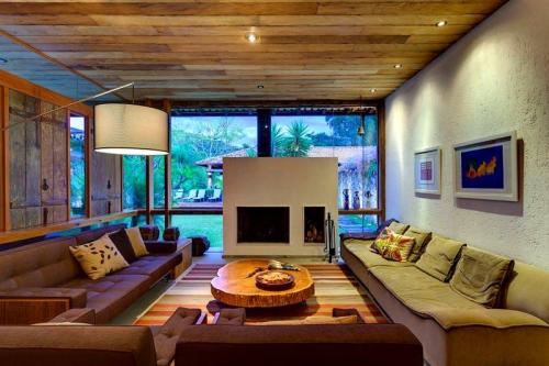 Штукатурка короед в интерьере. Ф ото декоративн ой штукатурк и короед для подбора подходящего варианта оформления стен внутри и снаружи здания