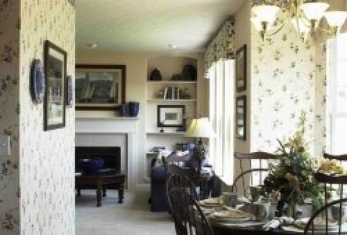 Обои для столовой комнаты в частном доме. Выбор обоев для столовой: как купить недорогие и практичные варианты 02