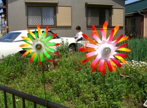 Цветы из пластиковой бутылки. Цветы из бутылок: основные преимущества 11 Цветы из пластиковой бутылки. Цветы из бутылок: основные преимущества 11