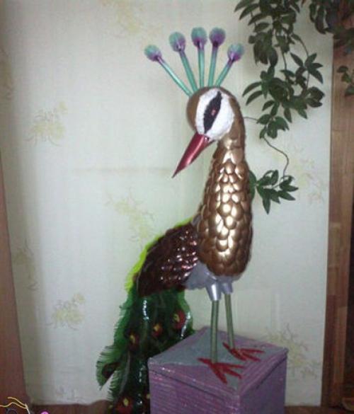 Как из пластиковых бутылок сделать павлина. Видео-уроки 38 Как из пластиковых бутылок сделать павлина. Видео-уроки 38