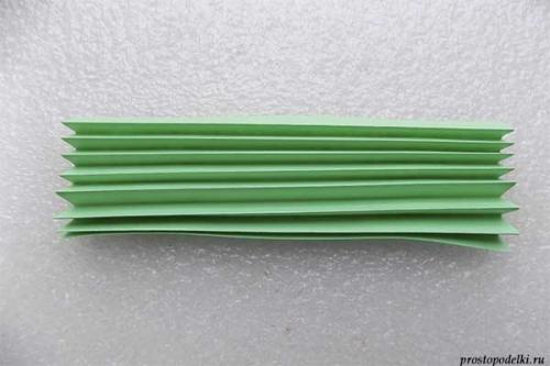 Как сделать павлина из бумаги. Павлин из бумаги