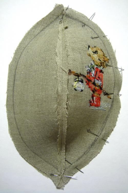 Новогодние шары вышитые лентами. ВЫШИВАЕМ...и шьём новогодний шар