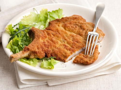 Правила этикета за столом вилка нож. Как держать нож и вилку