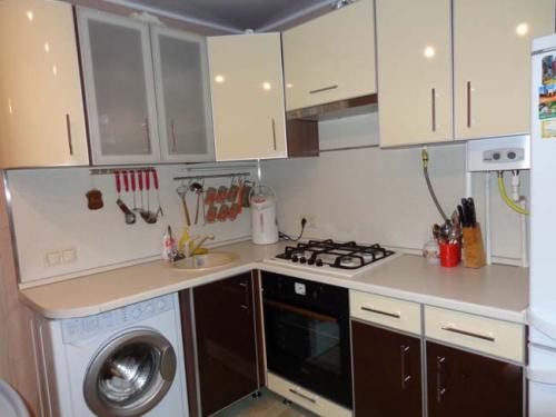 Маленький кухонный гарнитур для маленькой кухни. Какие фасады подойдут для маленькой кухни 14