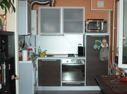 Маленький кухонный гарнитур для маленькой кухни. Какие фасады подойдут для маленькой кухни 11