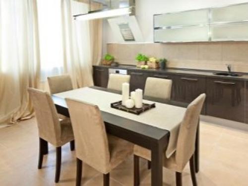 Диаметр круглого стола на 4 человека. Округлые столы для кухни: круглый, полукруглый и овальный варианты 32 Диаметр круглого стола на 4 человека. Округлые столы для кухни: круглый, полукруглый и овальный варианты 32