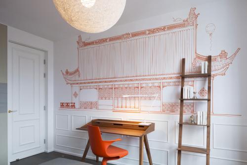 Что можно нарисовать на стене в комнате. Основные методики создания изображений на стенах