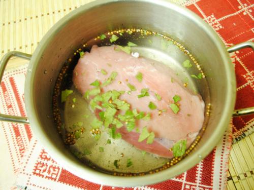 Как сделать мясо сочным в духовке. Мясо запеченное в духовке в фольге целым куском