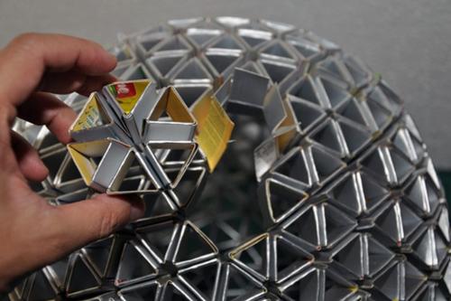 Настенный светильник своими руками. Светильник из пакетов от сока