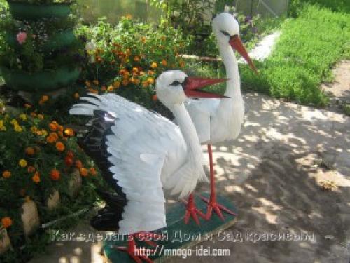 Лебедь из канистры. Грация в саду