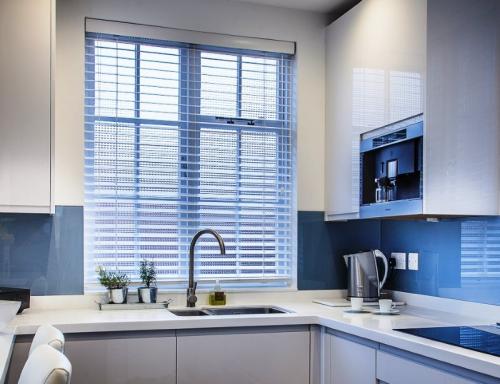 Дизайн кухни 2 на . Выбор стиля для кухни 2х2 метра с холодильником