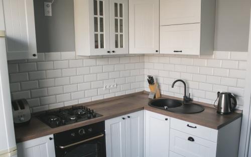 Дизайн кухни 2 на . Выбор стиля для кухни 2х2 метра с холодильником