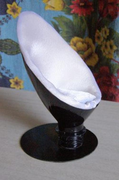 Диван из пластиковых бутылок своими руками пошагово. Диван из пластиковых бутылок 26