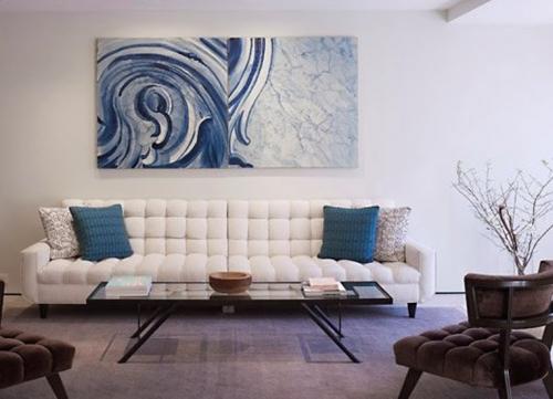 Как повесить две одинаковые картины. Схемы расположения картин над диваном