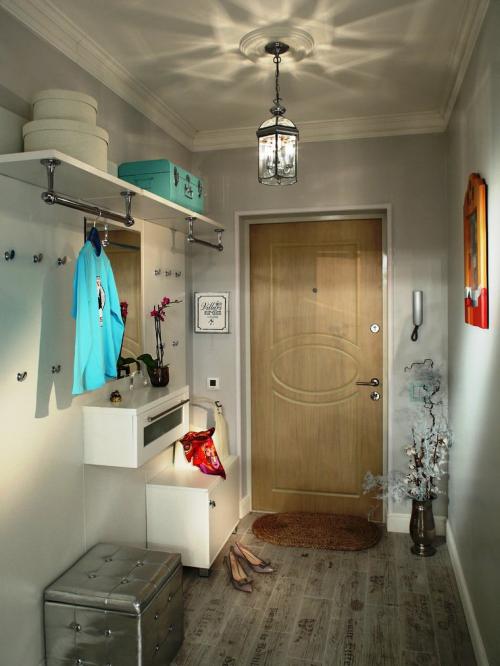 Чем заполнить пустую стену в коридоре. Выбираем интересный стиль при декоре прихожей