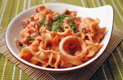 Паста с розовым соусом. Паста по-итальянски с морепродуктами в нежно-розовом соусе