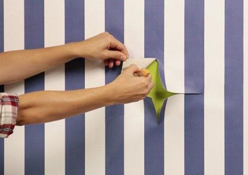 Уйдут ли пузыри на бумажных обоях. Простой способ убрать пузыри на обоях после поклейки