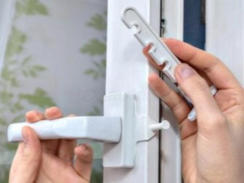 Установка гребенки на окна пвх. Разновидности гребенок для окон 04