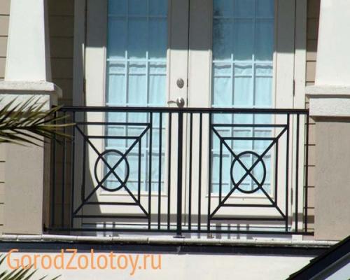 Французское остекление балкона в хрущевке. Как сэкономить на французском остеклении балкона