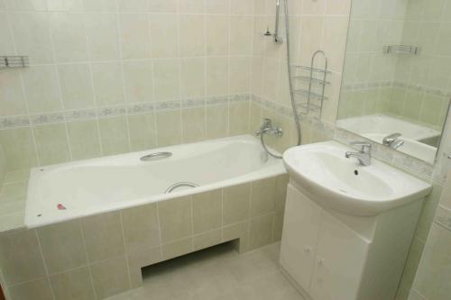 Бюджетный ремонт ванной комнаты своими руками. Как сделать бюджетный ремонт в ванной своими руками