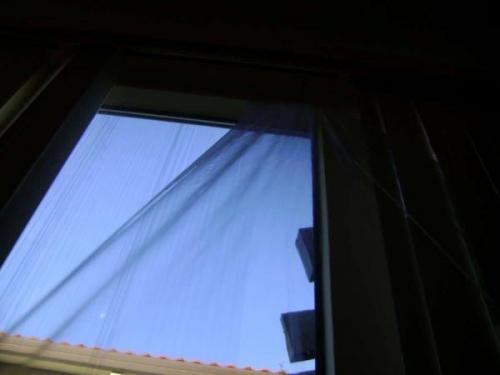 Как утеплить окна на даче. Как утеплить окна на зиму с помощью полиэтиленовой пленки