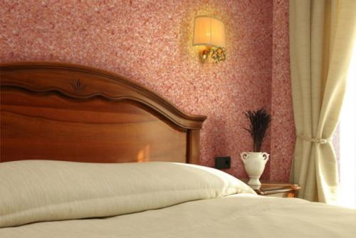 Идеальный цвет обоев для спальни. Красивые обои в спальню: виды и способы комбинирования