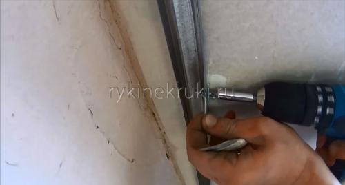 Крепление профилей для гипсокартона. Монтаж стоечных профилей под гипсокартон