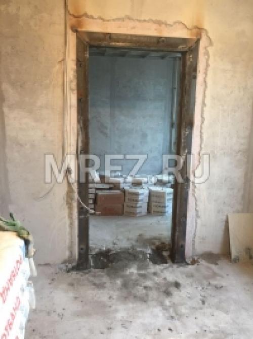 Можно в несущей стене прорубить дверь в. Общая информация 06