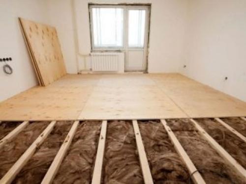 Как крепить к полу ламинат. Подготовка поверхности к работе 07