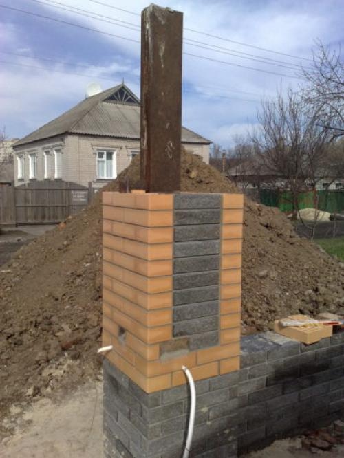 Кирпичные столбы для ворот. Особенности опор кирпичных столбов