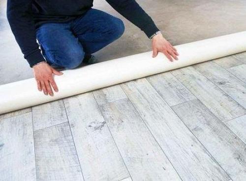 Как убрать бугры на линолеуме. Особенности материала