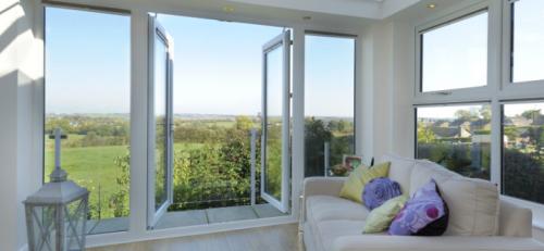 Окна чем заделать. Ремонт и отделка: как заделать щели в окнах, если холодно, гуляют сквозняки? 04