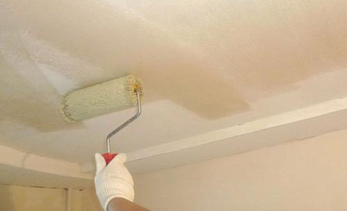 Чем отделать потолок недорого. Обновляем потолок недорого: самый дешевый способ отделки