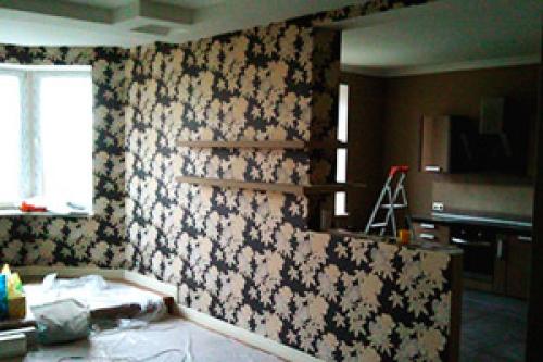 Сколько сохнут обои на флизелиновой основе после поклейки. Влияющие факторы на просушку 06