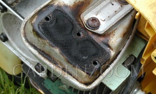 Бензокоса работает, но не крутит. С чего начать диагностику мотокосы