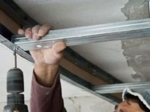 Как собрать каркас для гипсокартона на стену при высоте 4 м. Обшивка стен гипсокартоном 05 Как собрать каркас для гипсокартона на стену при высоте 4 м. Обшивка стен гипсокартоном 05