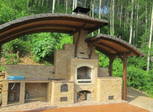 Быстрый мангал из кирпича. Мангал из кирпича: чертежи, фото, видео. Инструкция, как сделать простой мангал на участке?