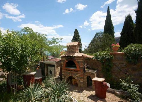 Быстрый мангал из кирпича. Мангал из кирпича: чертежи, фото, видео. Инструкция, как сделать простой мангал на участке?