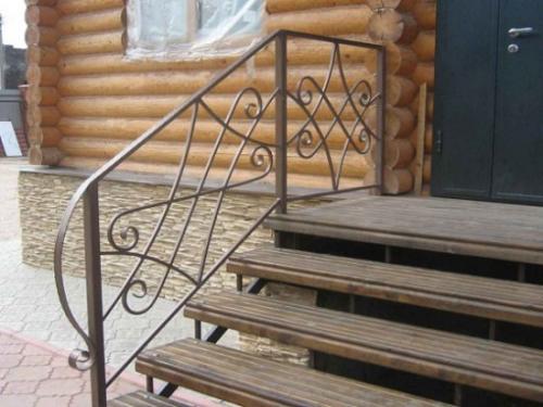 Крыльцо из уголка. Особенности 05