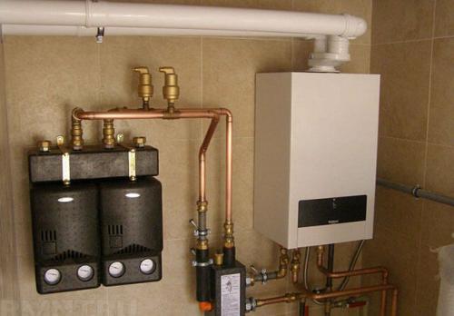 Как подсоединить отопление в частном доме к газовому настенному котлу. Установка настенного котла 09