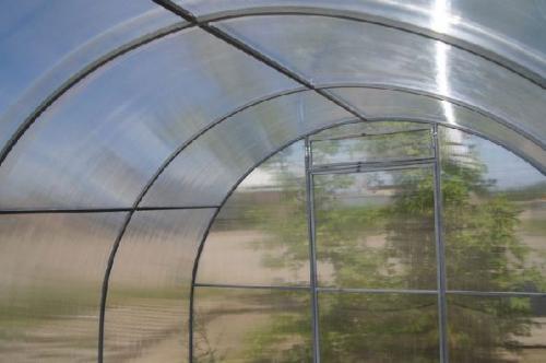 Теплица из профильной трубы чертеж. Самодельная теплица из профильной трубы и поликарбоната