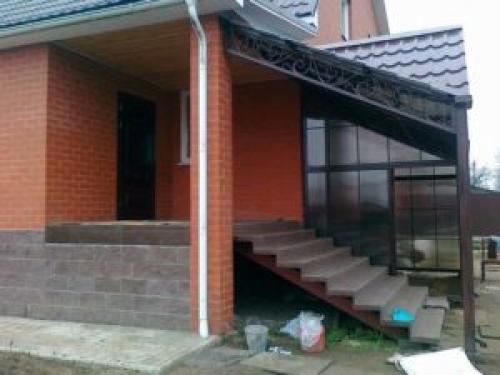 Лестница из металла на крыльцо своими руками. Металл: плюсы и минусы 11