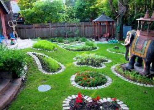 Благоустройство территории 6 соток. Участок 6 соток: примеры планировки и варианты обустройства участка в 6 соток (125 фото) 27 Благоустройство территории 6 соток. Участок 6 соток: примеры планировки и варианты обустройства участка в 6 соток (125 фото) 27