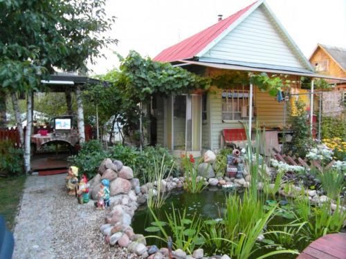 Как оформить небольшой участок земли цветами. Виды планировок цветника 22