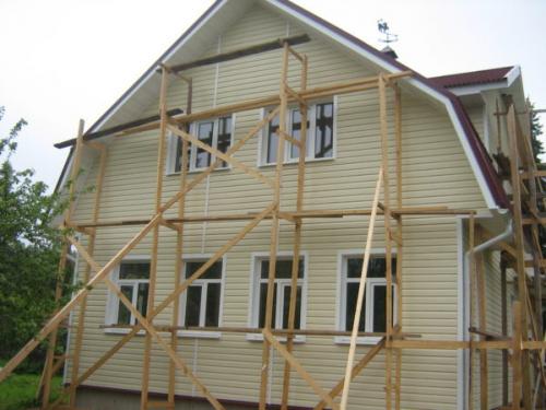 Отделка фронтонов крыши. Материалы для обшивки стен чердака