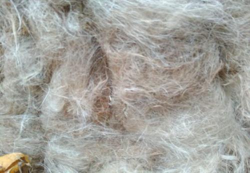 Укладка джута на профилированный брус. Джут