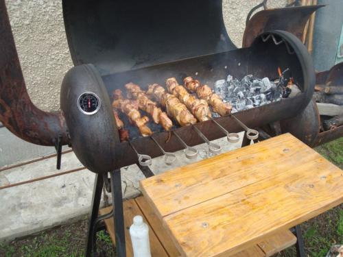 Коптильня во дворе своими руками. Как сделать коптильню своими руками — чертежи, схемы, проекты и особенности постройки коптильни (145 фото и видео)