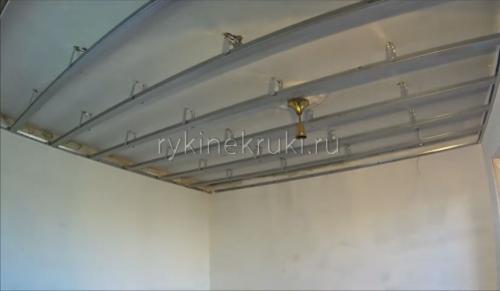 Каркас для потолка из гипсокартона схема. Уро.  Как сделать каркас для гипсокартона на потолке