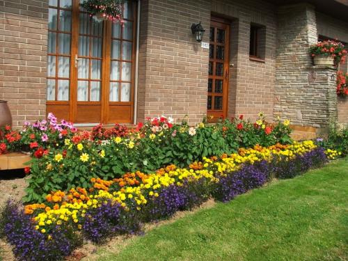 Создание клумбы своими руками пошагово. Этапы создания клумбы в саду (пошагово)